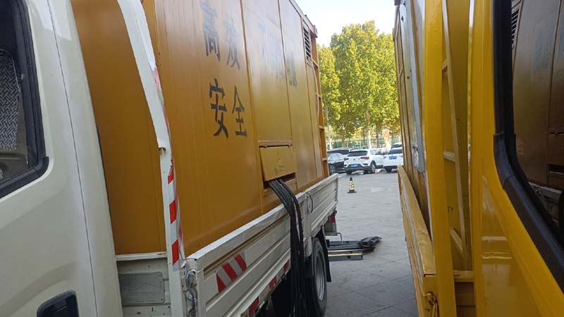 白朗如何判断柴油发电机组和UPS电源的切换时间是否符合要求?