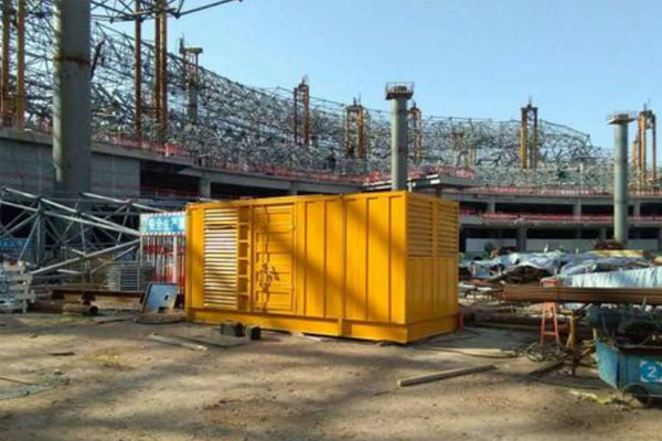 白朗发电机出租如何判断空气滤清器是否需要更换？