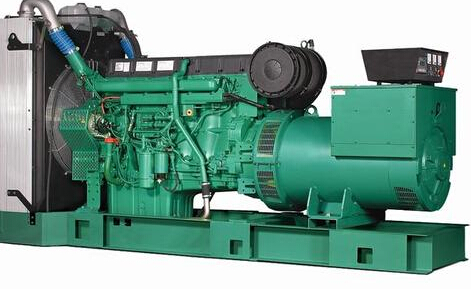 白朗发电机除垢后需要用清水冲洗水冷式机油散热器几次？